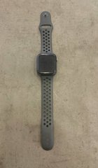 Apple Watch Series 4 44mm LTE Space Aluminium case with Nike Black band
