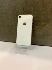 Apple iPhone XR 64Gb White (MRY52)